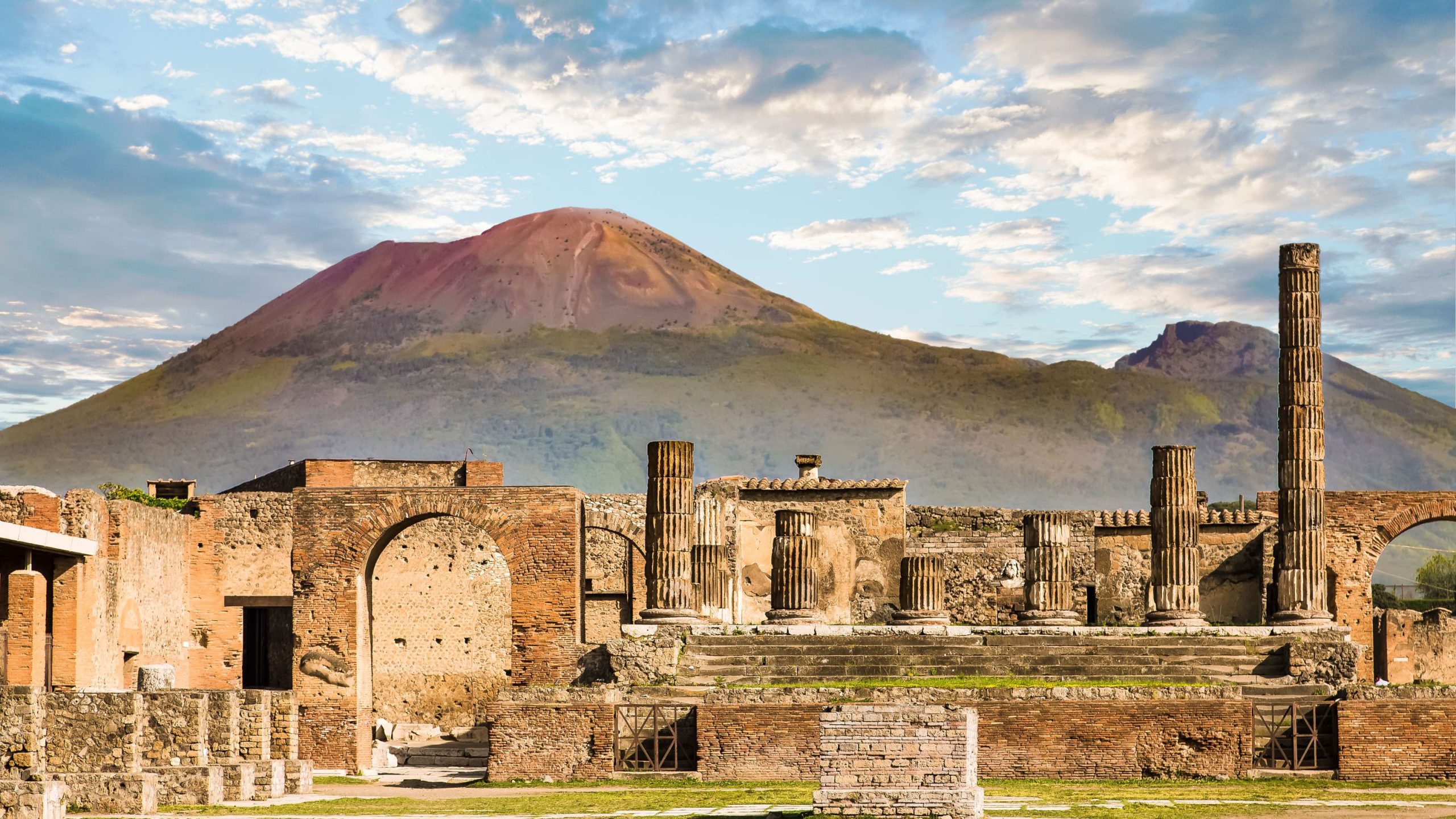 vesuvius and pompeii ruins